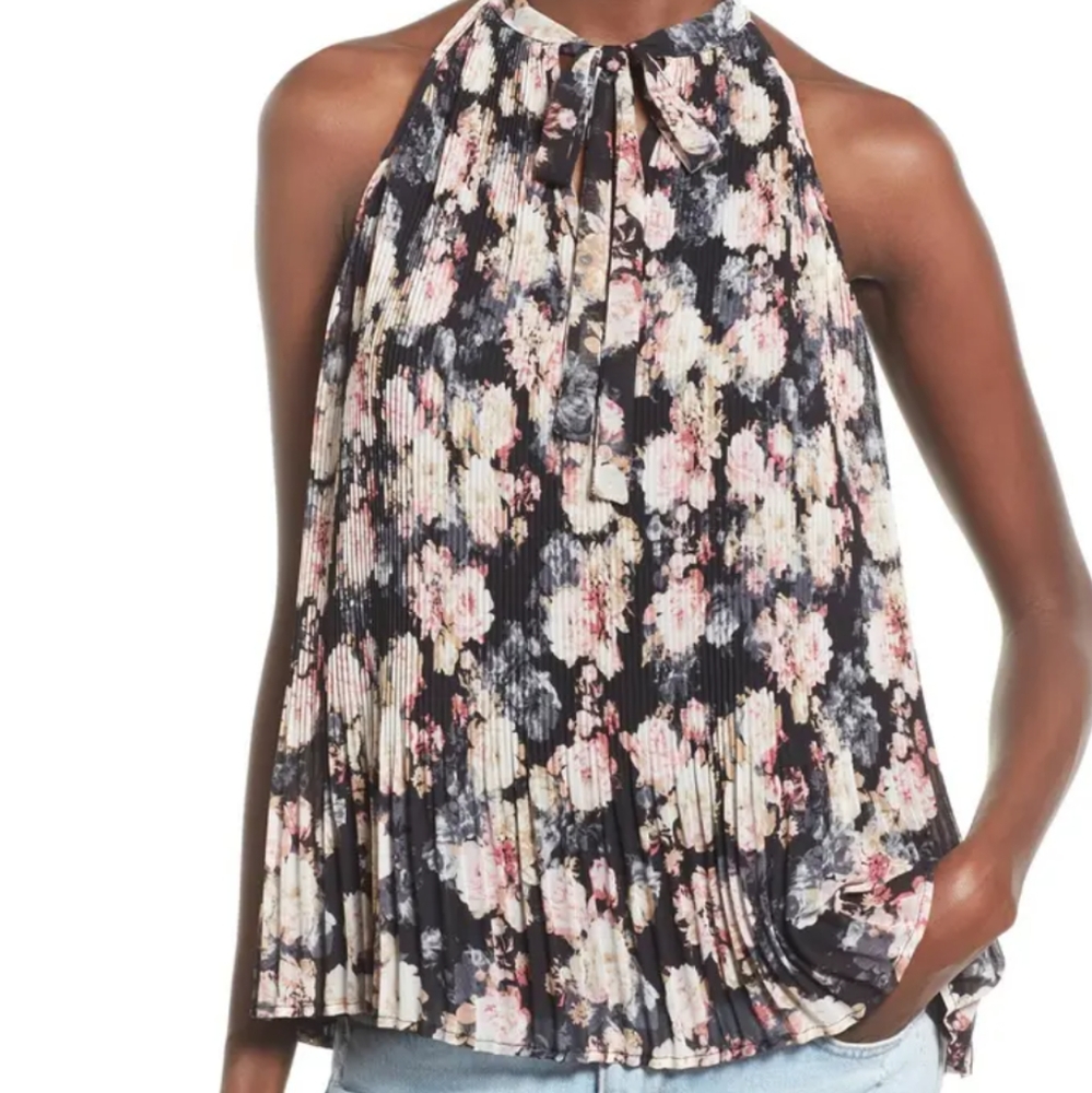 Leith sleeveless flowy top
